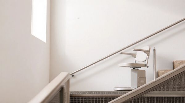 Découvrez les prix des monte-escaliers : options et conseils
